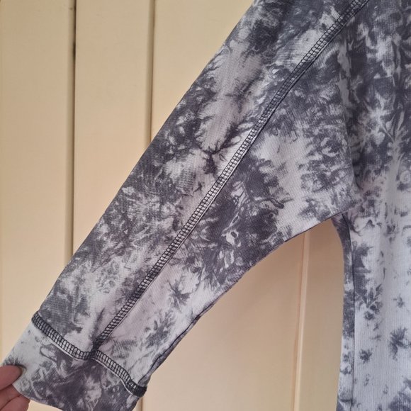 Chico"s Znergy womens gray absracr tie dye print stretchy shift dress.  Sz 00 - Picture 3 of 7